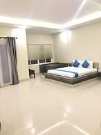 Chheng Residence