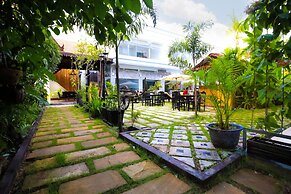 Chheng Residence