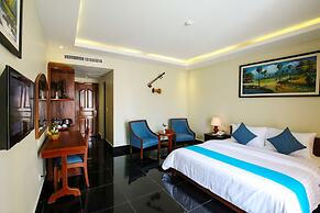 Chheng Residence
