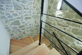 Pylon Rooms
