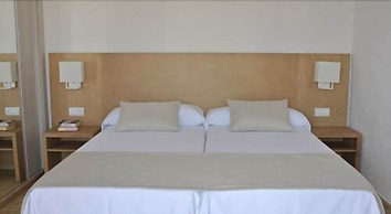 Apartamentos El Moro