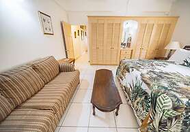 ClarenceVille Villa Apartments
