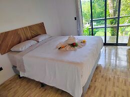 Essence Arenal Spa & Yoga