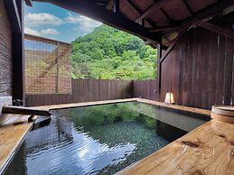 Yuze Hotel