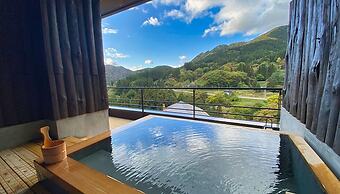Yuze Hotel