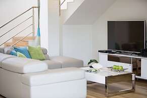 Beachside villa Mojito