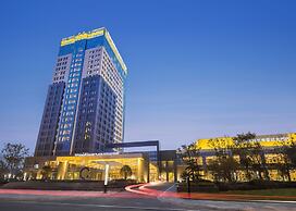 Wyndham Grand Plaza Royale Kaidi