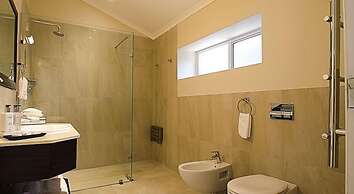 Clos Malverne Wine Estate Accommodation
