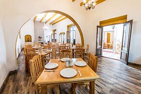 Cinco de Mayo Hotel