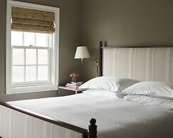 The Quogue Club at Hallock House