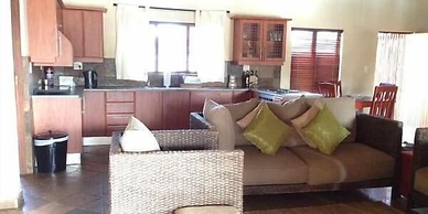 Makhato 84 Bush Lodge
