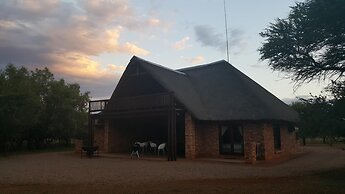 Makhato 84 Bush Lodge
