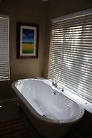 Glenda s Guest Suites