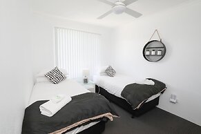 112 Olive Apartments