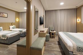 Afraa Hotel
