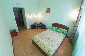 Red Hotel