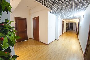 Red Hotel