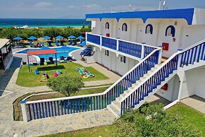 Summer View Hotel