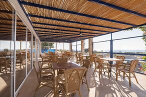 Summer View Hotel