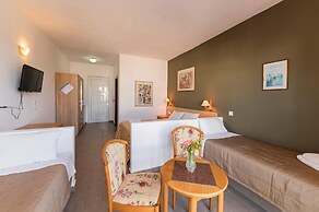 Summer View Hotel