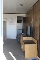 Raval Paradise Motel & RV Park