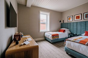 Eleven Revelstoke Lodge