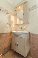 Plaka Studios
