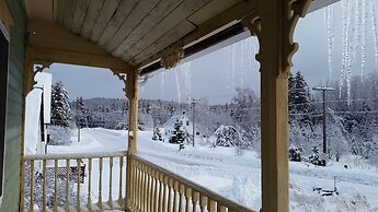The McAlpine House