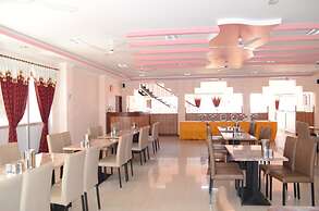 KSTDC Hotel Mayura Chalukya Badami