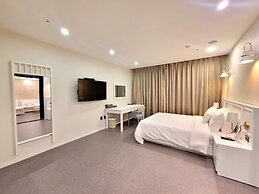 Embledon Hotel