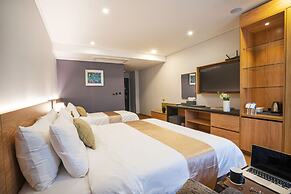 Embledon Hotel