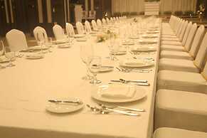 Embledon Hotel