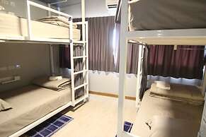The Moon Hostel Hua Hin