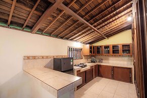 Sari Bamboo Villas