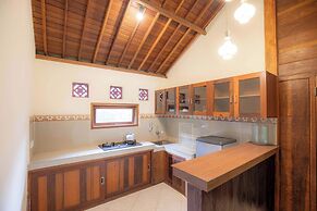 Sari Bamboo Villas