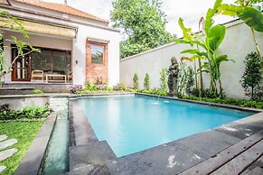 Sari Bamboo Villas