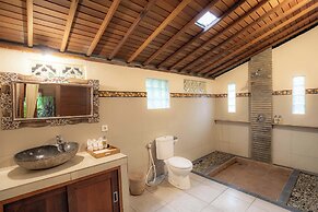 Sari Bamboo Villas