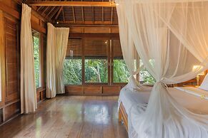 Sari Bamboo Villas