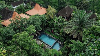 Sari Bamboo Villas