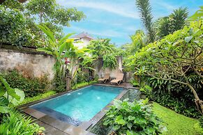 Sari Bamboo Villas