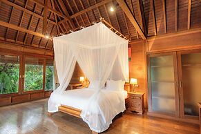 Sari Bamboo Villas