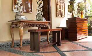 Batuan Villa