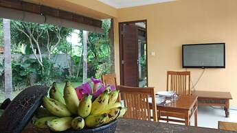 Batuan Villa