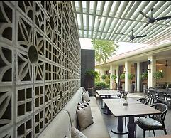 The Edison George Town