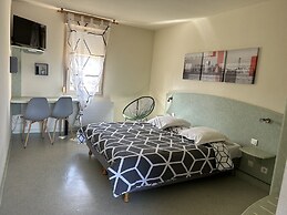 Abel Hotel