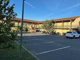 Abel Hotel