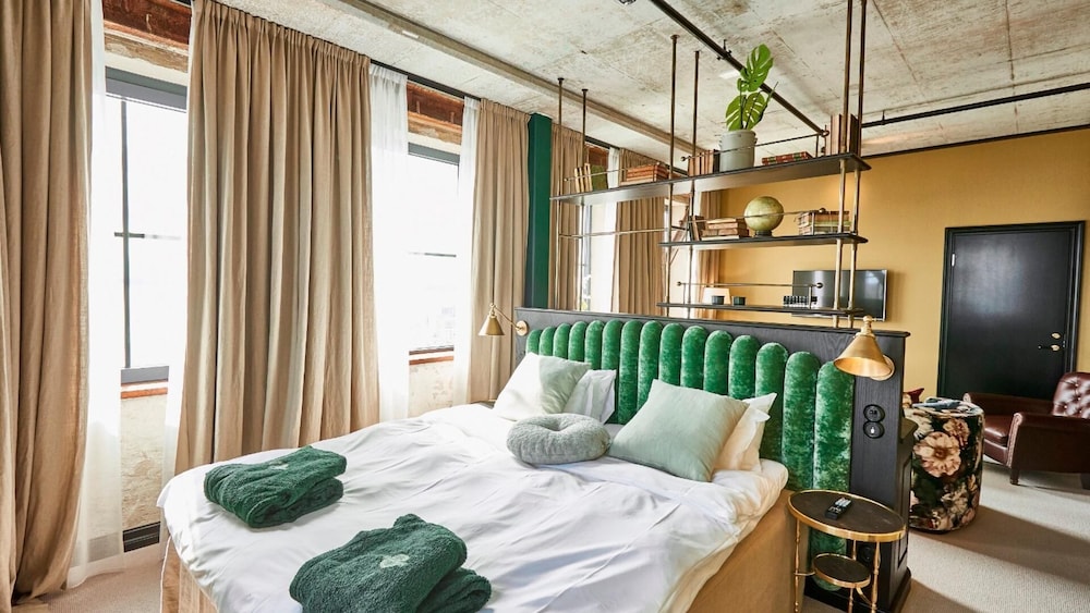The Steam Hotel