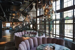 The Steam Hotel