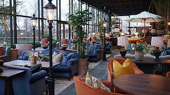 The Steam Hotel