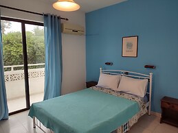 Dolphin Apartments